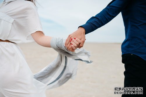 间之楔动漫全集国产裸体裸拍在线观看，一段跨越禁忌的深情之旅